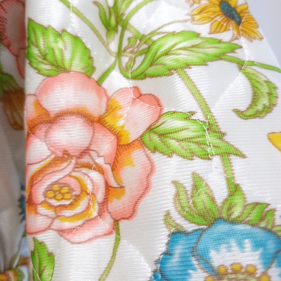 Vintage 60s Princess Lingerie Satin Wild Blooms Floral Quilted House Jacket - Picture 11 of 16